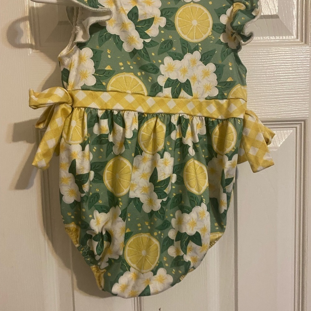 Boutique Lemon Bubble Romper - Picture 6 of 6